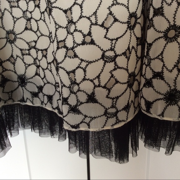 Jax Black & White Floral Embroidered Skirt Size 8 - Picture 3 of 13